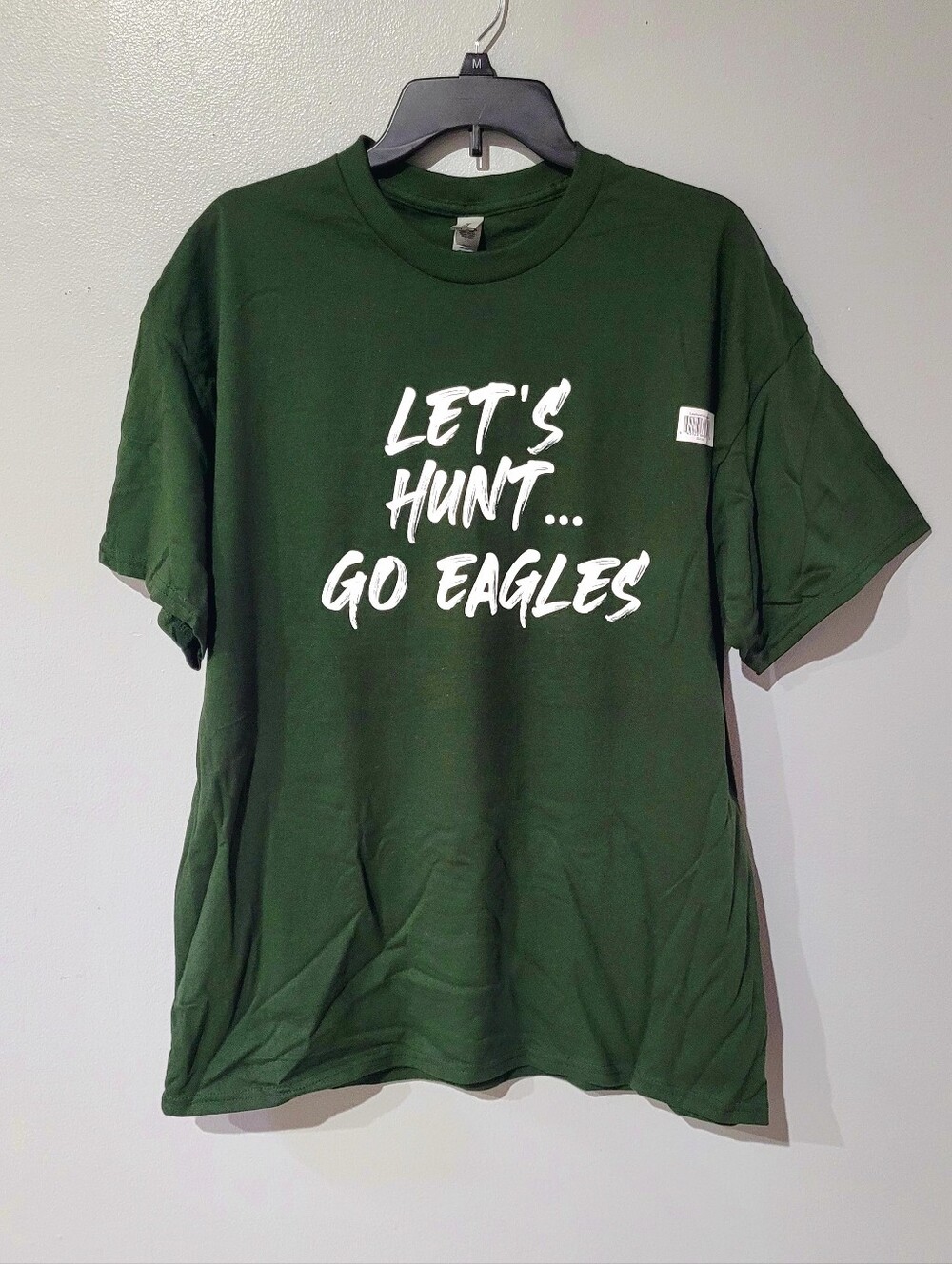 🆕️🦅🏈PHILIADELPHIA EAGLES🏈🦅Dark Green 'Let's Hunt' Graphic Tee